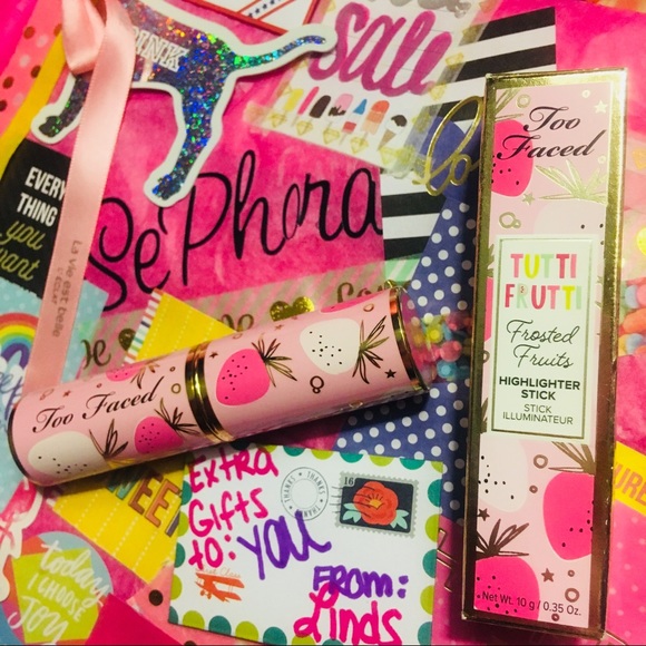 TRADEDπ«π«π€©βΌοΈ TOO FACED FROSTED FRUITS STRAWBERRY - Picture 4 of 8